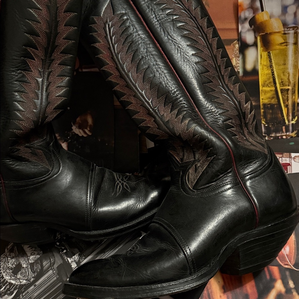 🤠 ▪️🥃▫️TONY LAMA x Boots on The Ground Vibes▪️🥃 ▫️